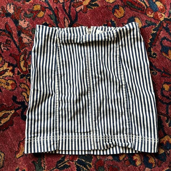 Jolt Navy & White Striped Jean Skirt Size 3 3/26 - Picture 1 of 4